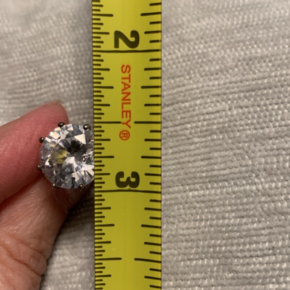 Vintage Bella Luce Simulated Diamond Ring in Sterling Silver - Picture 2 of 8